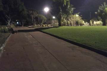 La oscuridad juega en el parque infantil de San Juan (Foto TA)