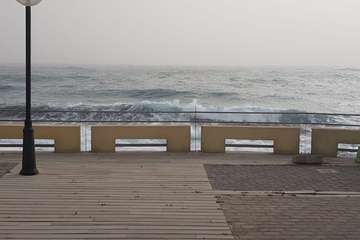 El mar se embravece en la costa de Telde (Foto TA)