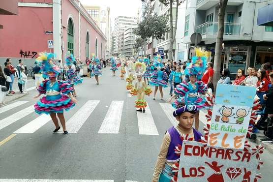 La comparsa Los Diamantes brilla en el desfile infantil del Carnaval capitalino (Foto TA)