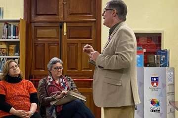 Encuentro literario con el cronista de Telde sobre Galdós (Foto TA)