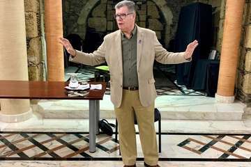 Encuentro literario con el cronista de Telde sobre Galdós (Foto TA)