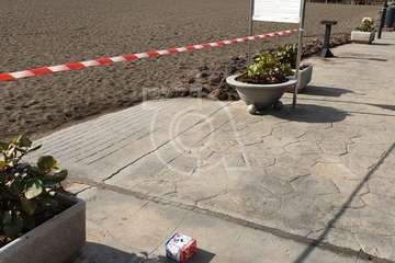 Balizan el acceso a las playas de Telde (Foto TA)