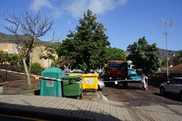 La UME desinfecta el Centro de Salud de Valsequillo tras dar positivo dos de sus profesionales (Foto Acfi Press)