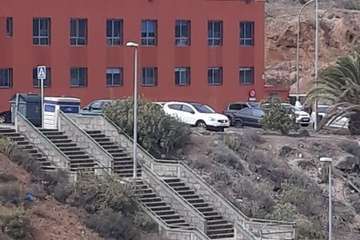 Los centros de salud de San Gregorio y Jnámar se someten a una desinfección (Foto TA)