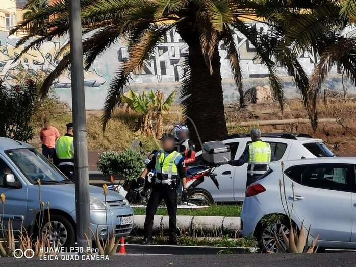 Imagen del control situado en la Avenida del Cabildo esta mañana (Foto TA)