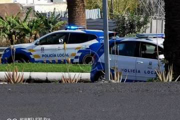  Intensos controles de la Policía Local en la entrada y salida del casco urbano de Telde (Foto TA)