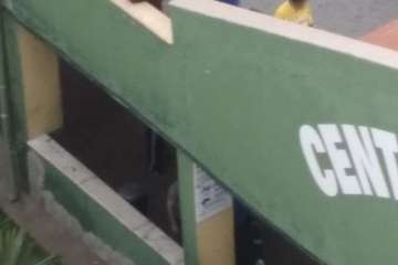 Grupos de jóvenes 'se recluyen' a diario en la calle en el Valle de Jinámar (Foto TA)