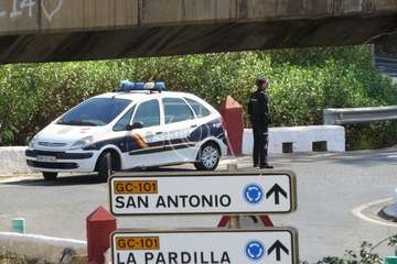 Control de la Policía Nacional en la carretera de La Pardilla (Foto TA)