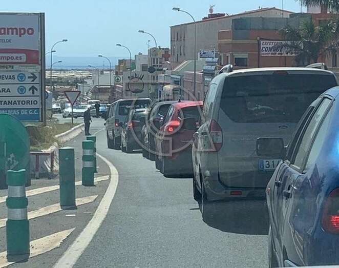 Control policial en el Cruce de Melenara (Foto TA)