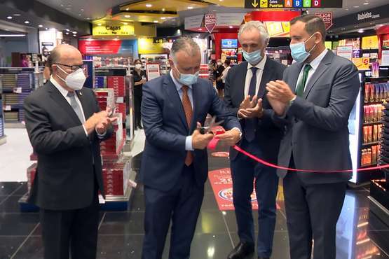  Las tiendas de Canariensis reabren en el Aeropuerto de Gran Canaria (foto Acfi Press)