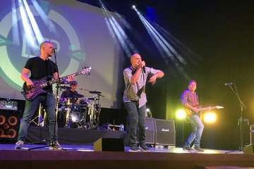 Concierto de Los Salvapantallas en el Teatro de Telde/TA.