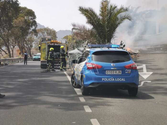 Imagen de la intervención de los bomberos/TA.