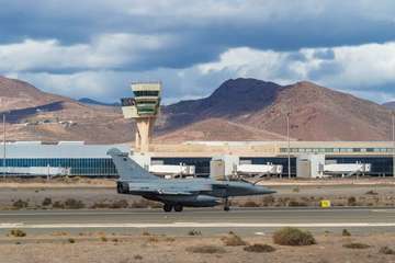 Maniobras militares en el cielo de Telde/Antonio Rico.