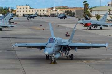 Maniobras militares en el cielo de Telde/Antonio Rico.