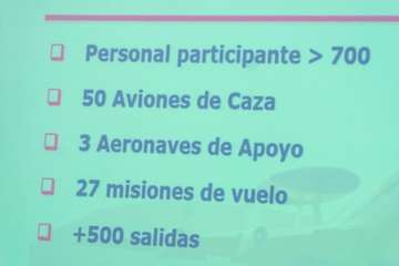 Maniobras militares en el cielo de Telde/Antonio Rico.