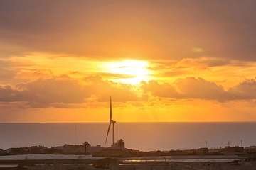 La costa de Telde al alba/Jesús Ruiz Mesa.