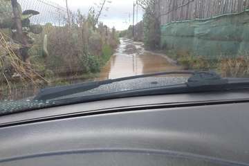  El camino de Piletas, intransitable/TA.