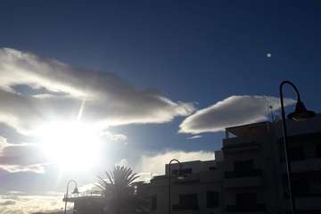 Nubes lenticulares sobre la costa de Telde/Gumersindo Hernández.