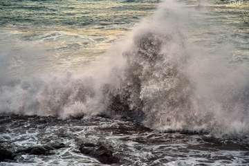  El oleaje fustiga la costa de Telde/Gumersindo Hernández (Foto 1-5) y Miguel Guti (Foto 6-10)