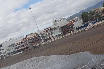La costa de Telde saluda el nuevo año/TA.