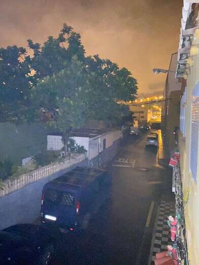 La calle sin alumbrado público, esta mañana a primera hora/TA.