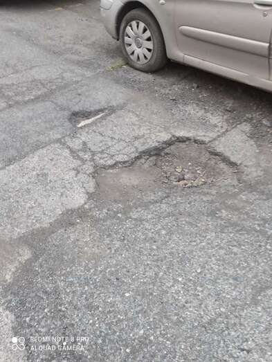 Socavón en la calle de Gloria, en La Herradura/TA.