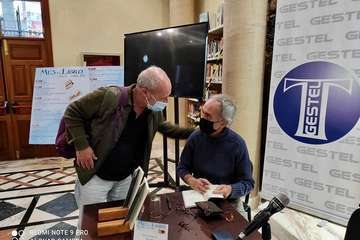 Armando Ravelo y Juan Carlos de Sancho presentarán sus obras este jueves en la Biblioteca Saulo Torón/Francisco Javier Santana y TA.   