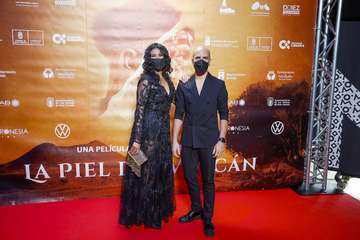 Telde arropa  el preestreno de 'La piel del volcán'/C7 y TA.