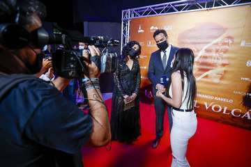 Telde arropa  el preestreno de 'La piel del volcán'/C7 y TA.