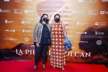 Telde arropa  el preestreno de 'La piel del volcán'/C7 y TA.