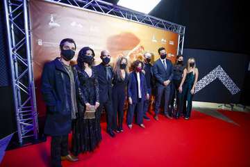 Telde arropa  el preestreno de 'La piel del volcán'/C7 y TA.