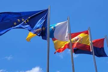  Artesanía y vestimenta tradicional canaria en el Teatro de Telde/Jesús Ruiz Mesa.