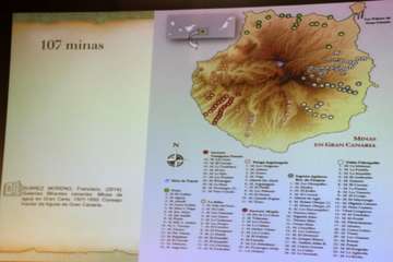 Conferencia de Juan Ismael Santana sobre el ingeniero Juan de León y Castillo/Antonio Alí y Jesús Ruiz Mesa.