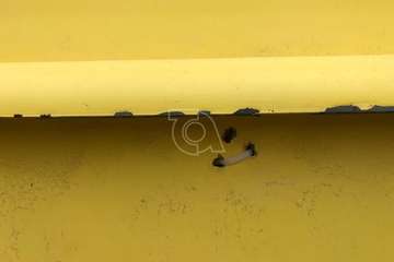  El vandalismo causa destrozos a la caseta de vigilancia de la playa de La Garita/TA.