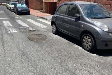 Los socavones veranean en Clavellinas/TA.