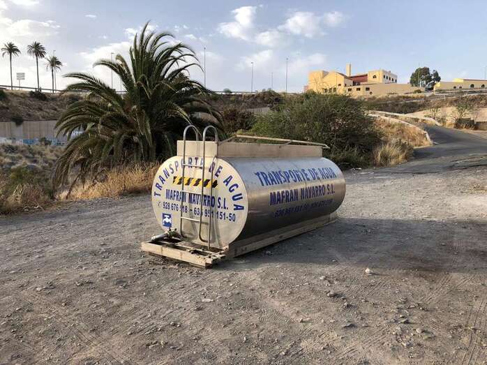 Tanque cisterna abandonado en el Barranco Real de Telde/TA.