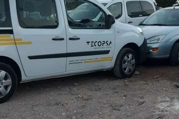 Vandalismo en uno de los aparcamientos externos del Aeropuerto/TA.