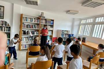 Sesión de cuentos en la Biblioteca Municipal de Jinámar/TA.