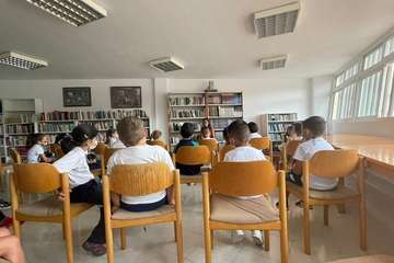 Sesión de cuentos en la Biblioteca Municipal de Jinámar/TA.