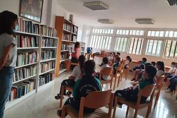 Sesión de cuentos en la Biblioteca Municipal de Jinámar/TA.