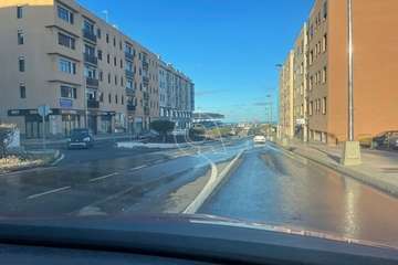 Casi 12 horas de derrame de agua en la carretera de Melenara/TA.