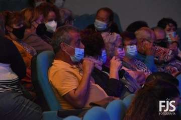 Representación en Telde la obra musical Tras la puerta violeta, ¿cruzamos?/Francisco Javier Santana.