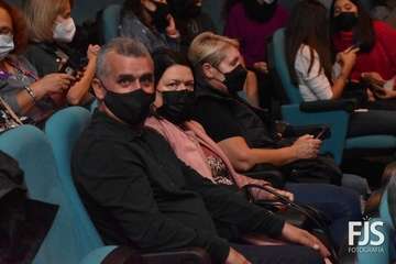 Representación en Telde la obra musical Tras la puerta violeta, ¿cruzamos?/Francisco Javier Santana.