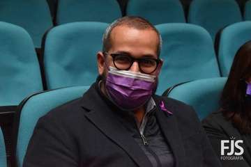 Representación en Telde la obra musical Tras la puerta violeta, ¿cruzamos?/Francisco Javier Santana.