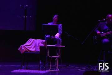 Representación en Telde la obra musical Tras la puerta violeta, ¿cruzamos?/Francisco Javier Santana.