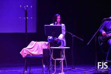 Representación en Telde la obra musical Tras la puerta violeta, ¿cruzamos?/Francisco Javier Santana.