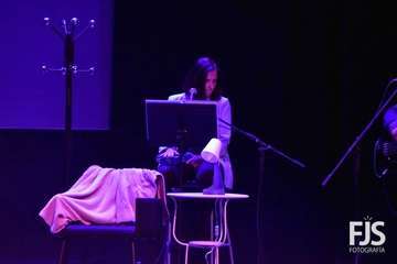 Representación en Telde la obra musical Tras la puerta violeta, ¿cruzamos?/Francisco Javier Santana.