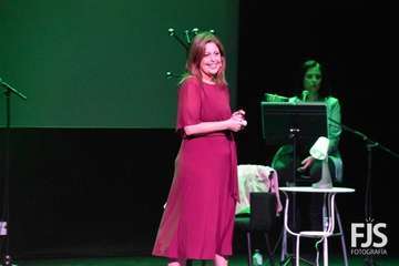 Representación en Telde la obra musical Tras la puerta violeta, ¿cruzamos?/Francisco Javier Santana.