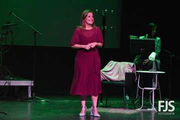 Representación en Telde la obra musical Tras la puerta violeta, ¿cruzamos?/Francisco Javier Santana.