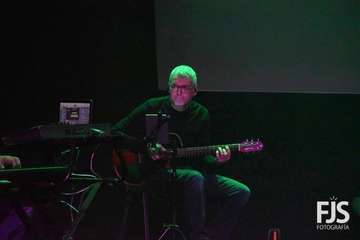 Representación en Telde la obra musical Tras la puerta violeta, ¿cruzamos?/Francisco Javier Santana.